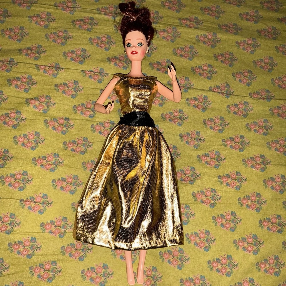 90s Vintage YULETIDE BARBIE HALLMARK 1996 Red Hair Ginger Green Eyes Gold Dress